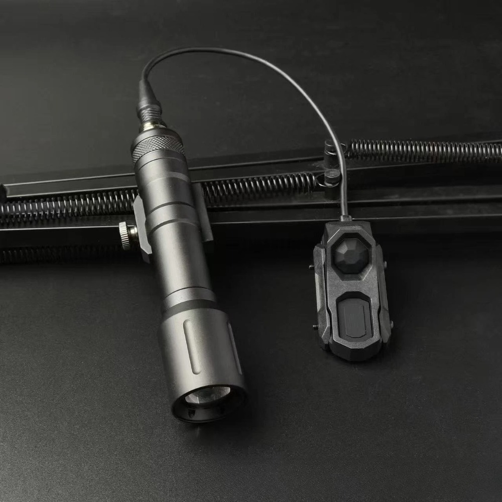 High Power Alloy LED Flashligh - đánh giá và giá Power Switch Outdoor